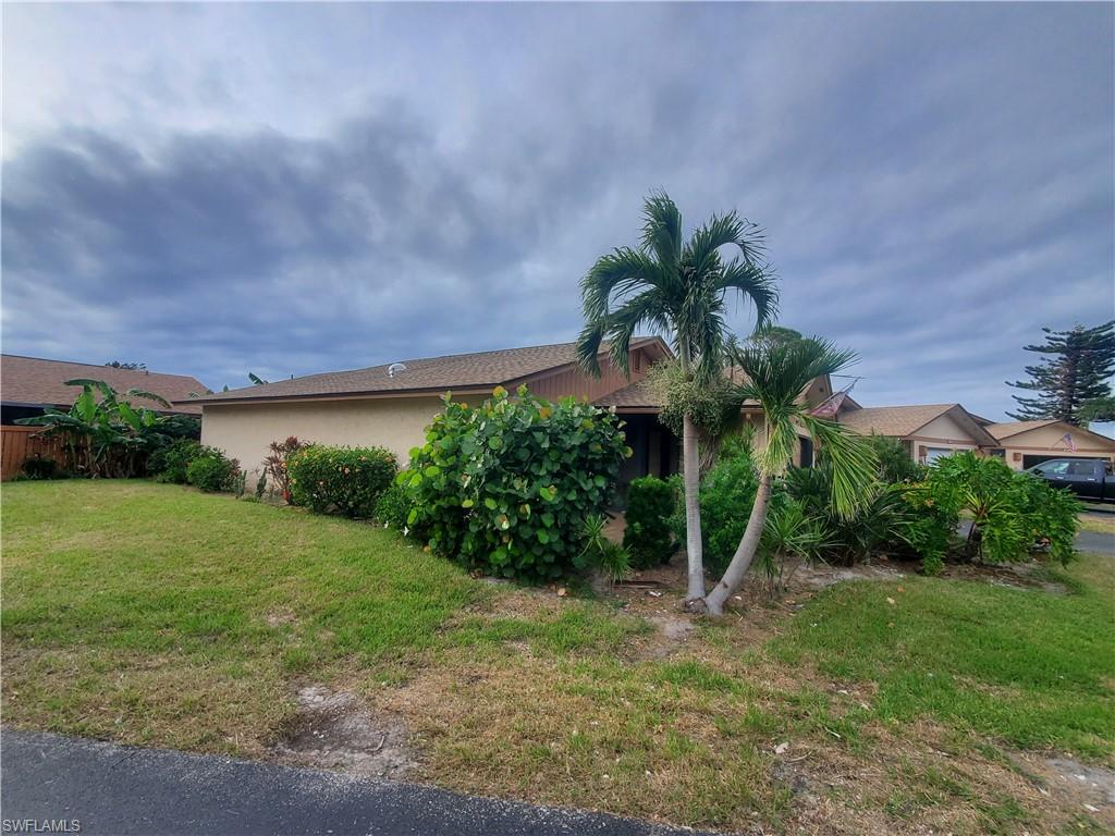 ROYAL WOODS - Residential