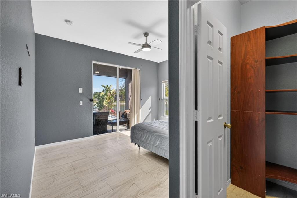 VALENCIA LAKES - Residential