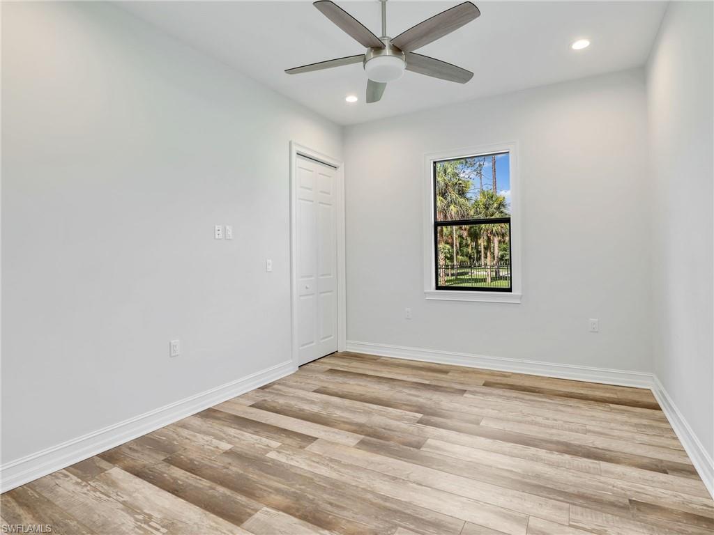 COLLIER WOODS - Residential