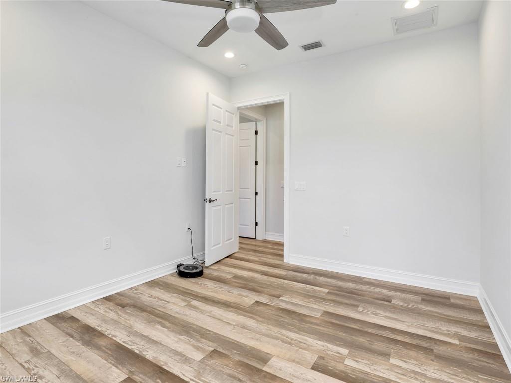 COLLIER WOODS - Residential