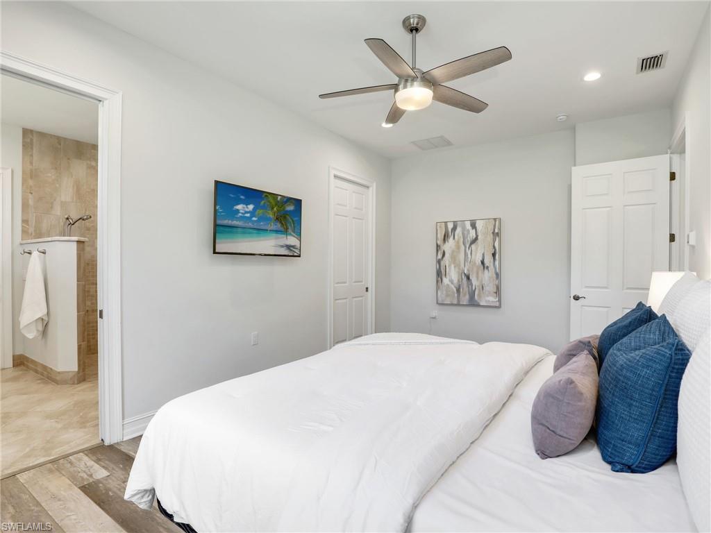 COLLIER WOODS - Residential