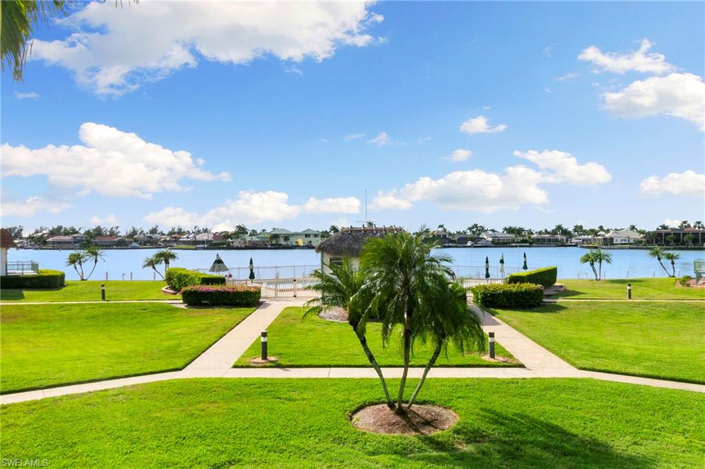 SMOKEHOUSE HARBOUR - Residential