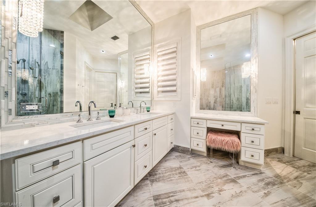 BAREFOOT BEACH - Residential