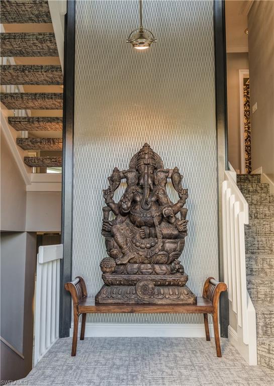 BAREFOOT BEACH - Residential