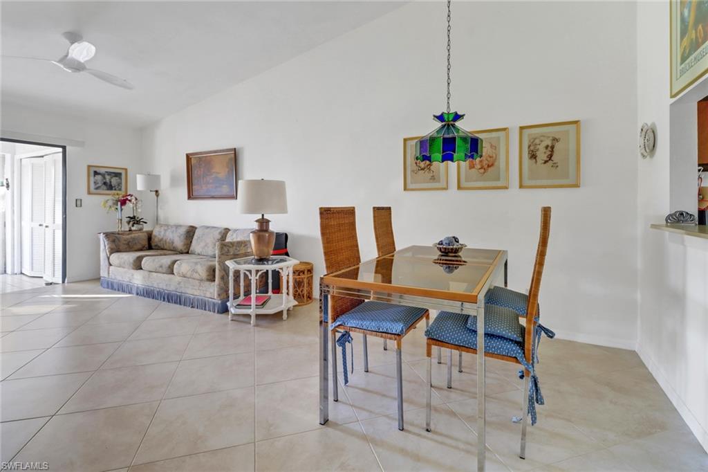 BOCA CIEGA MANOR - Residential