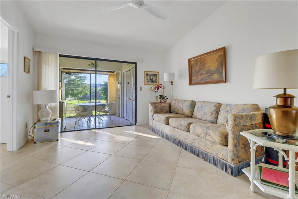 BOCA CIEGA MANOR - Residential