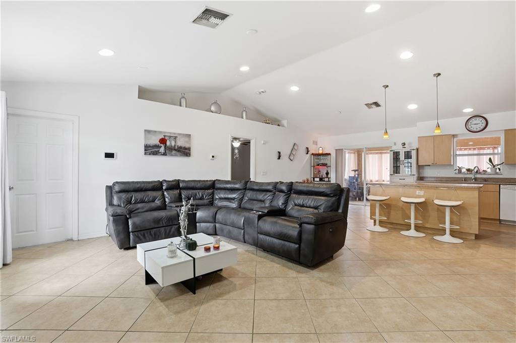 GOLDEN GATE CITY - Residential