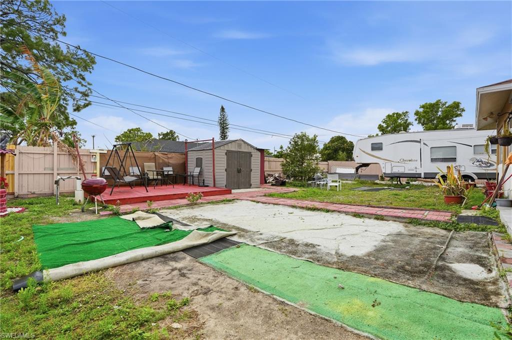 GOLDEN GATE CITY - Residential