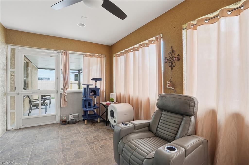 GOLDEN GATE CITY - Residential