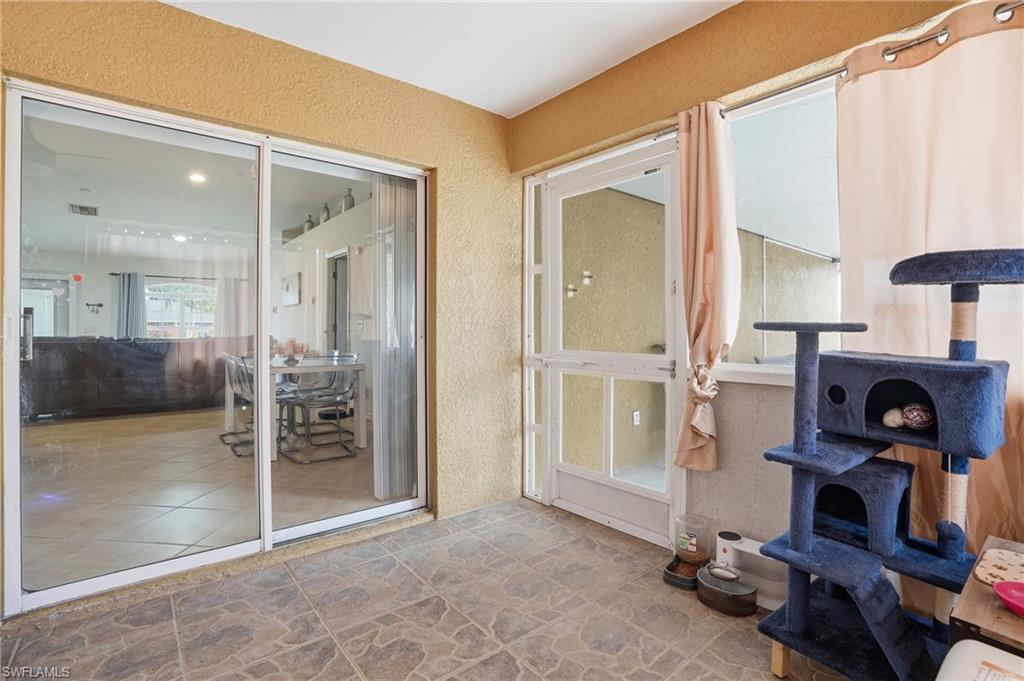 GOLDEN GATE CITY - Residential