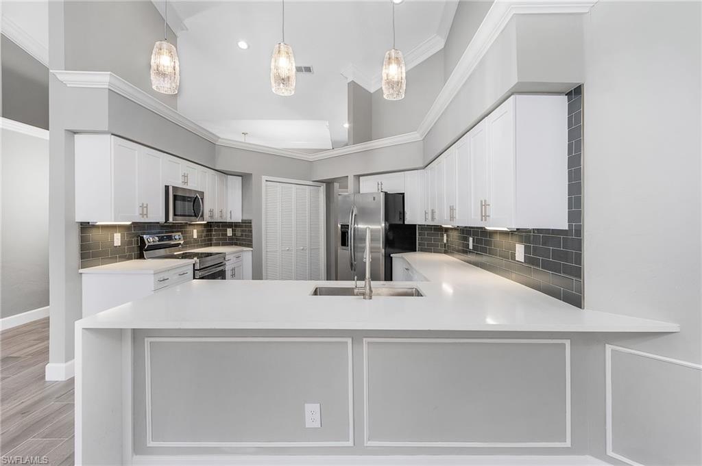 BAY CEDAR - Residential