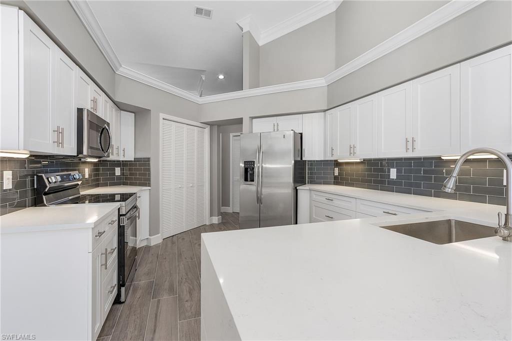 BAY CEDAR - Residential