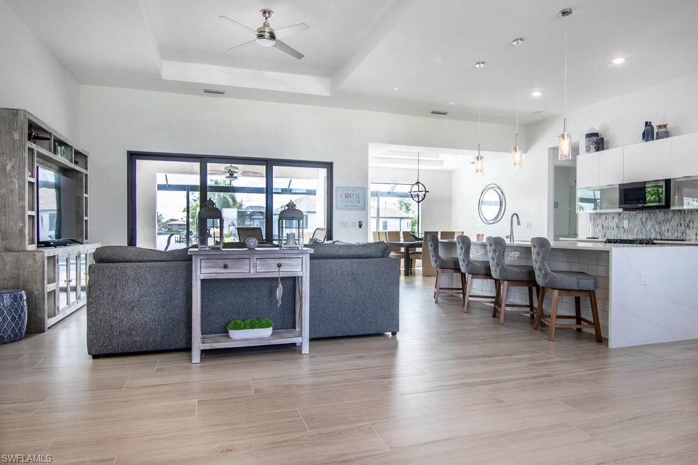 CAPE CORAL - Residential Lease