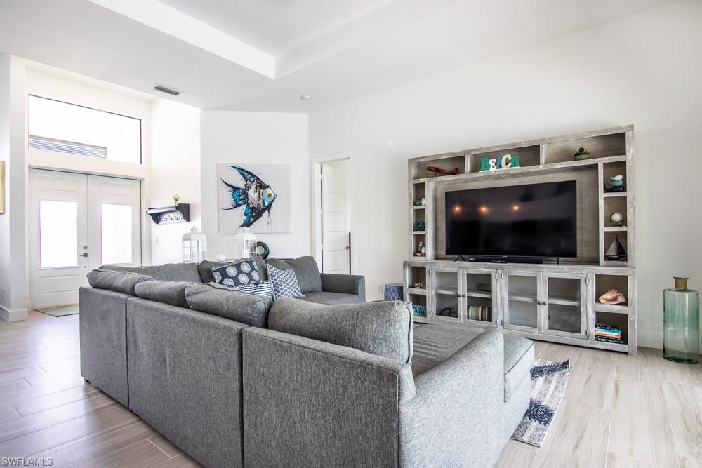 CAPE CORAL - Residential Lease