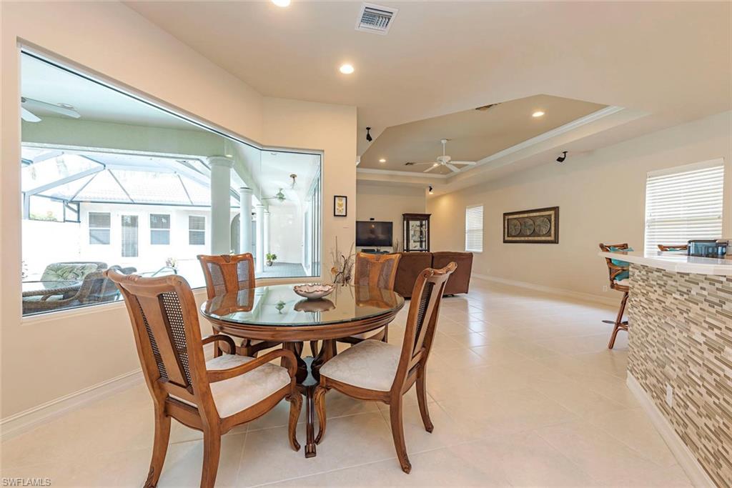 VILLA GRANDE - Residential