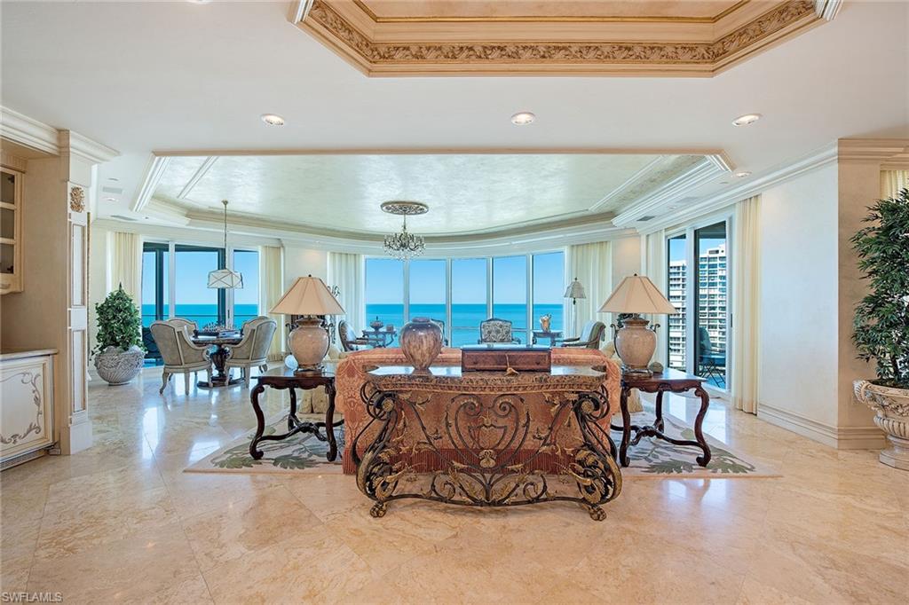 REGENT - Residential