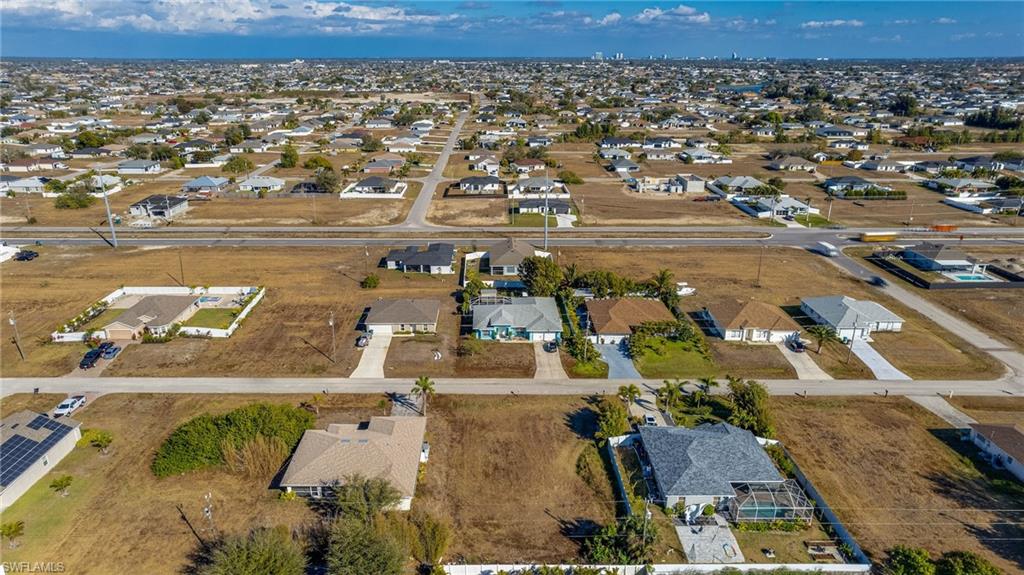 CAPE CORAL - Land