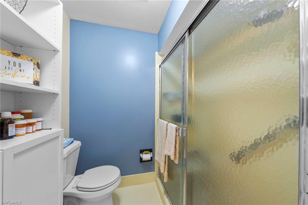 GLADES COUNTRY CLUB - Residential