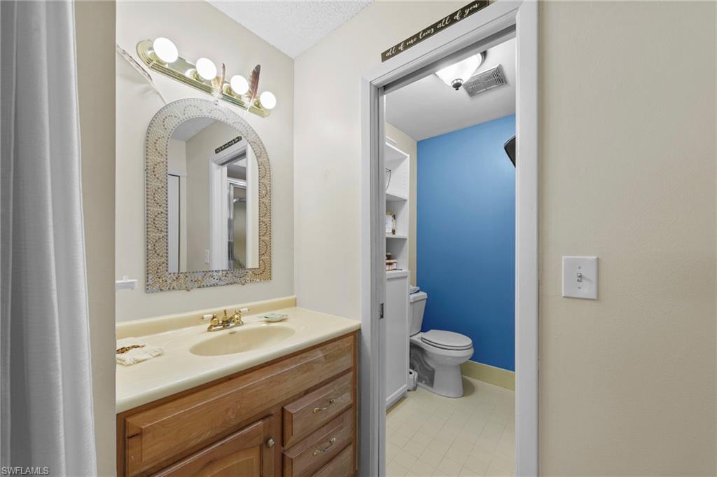 GLADES COUNTRY CLUB - Residential