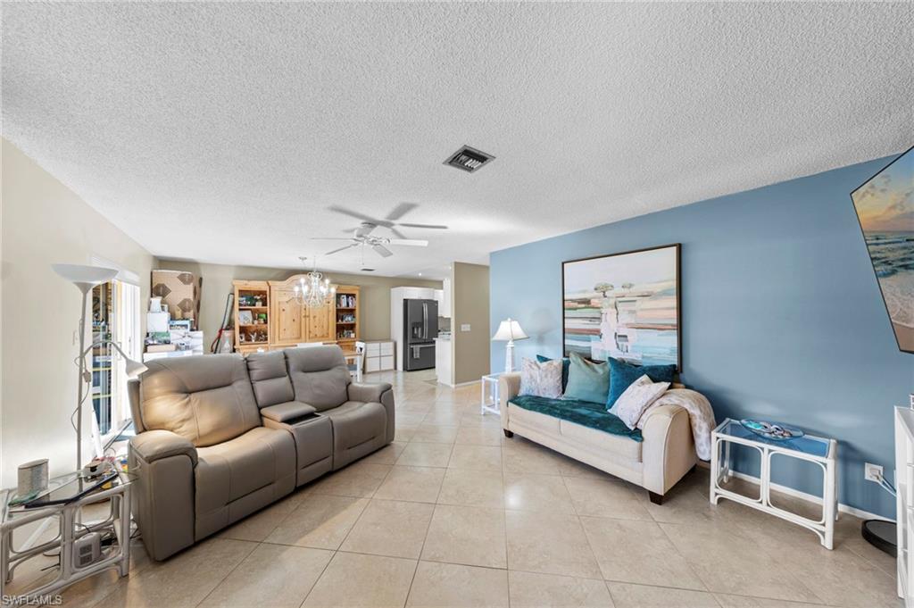 GLADES COUNTRY CLUB - Residential