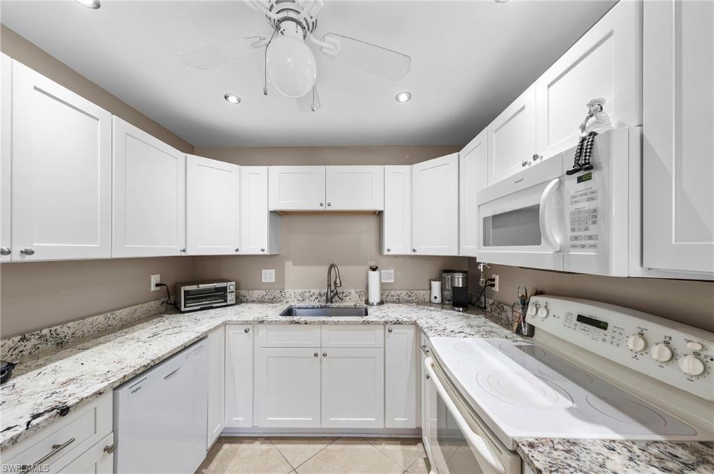 GLADES COUNTRY CLUB - Residential