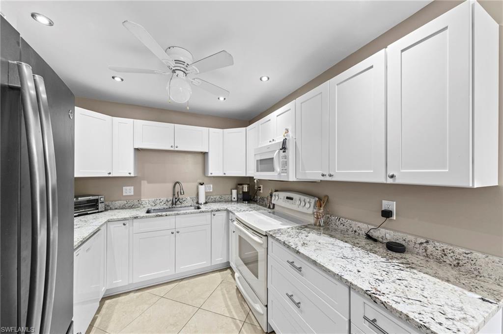 GLADES COUNTRY CLUB - Residential