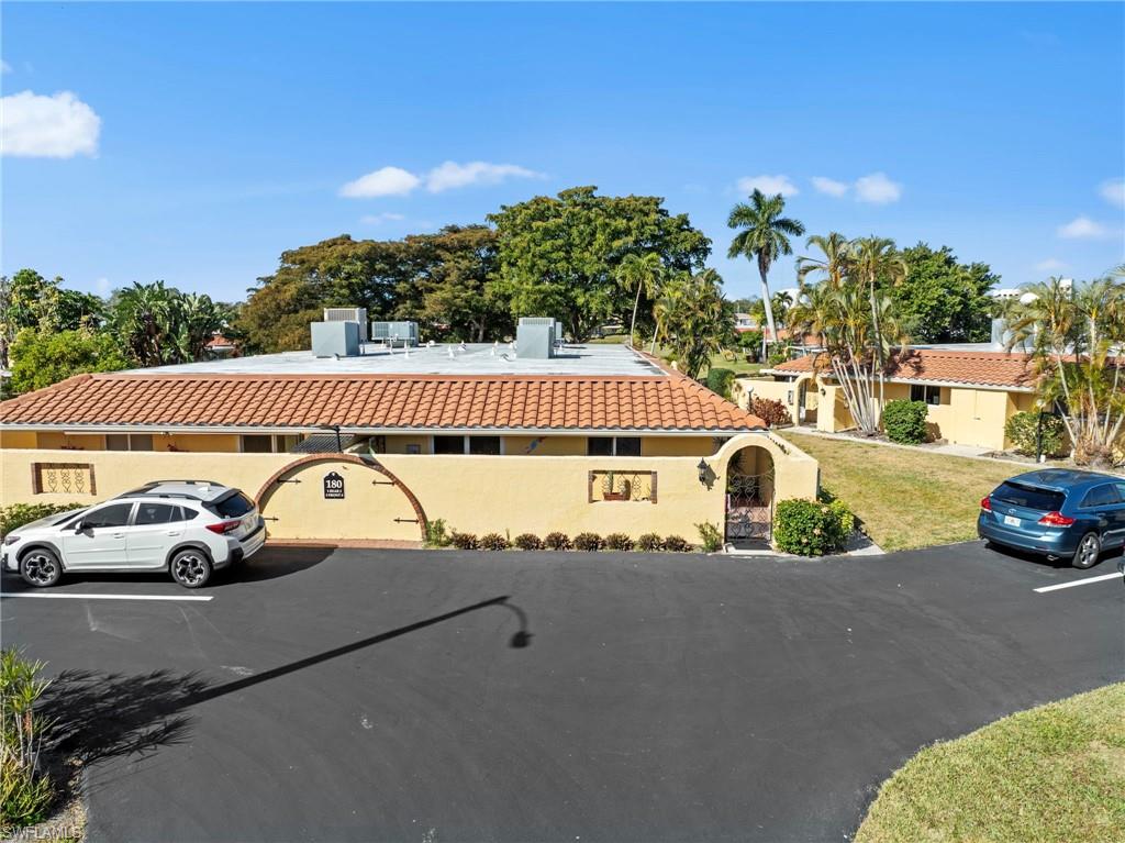 GLADES COUNTRY CLUB - Residential