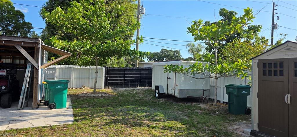 GOLDEN GATE CITY - Residential