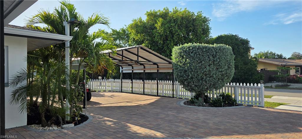 GOLDEN GATE CITY - Residential