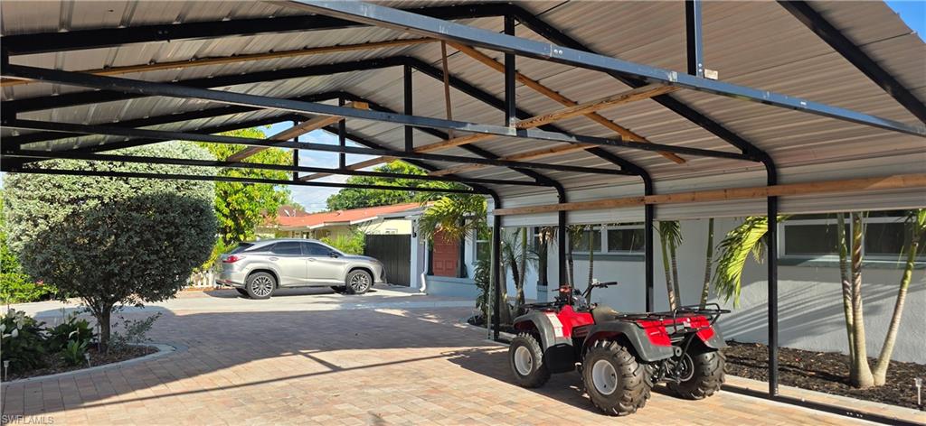 GOLDEN GATE CITY - Residential