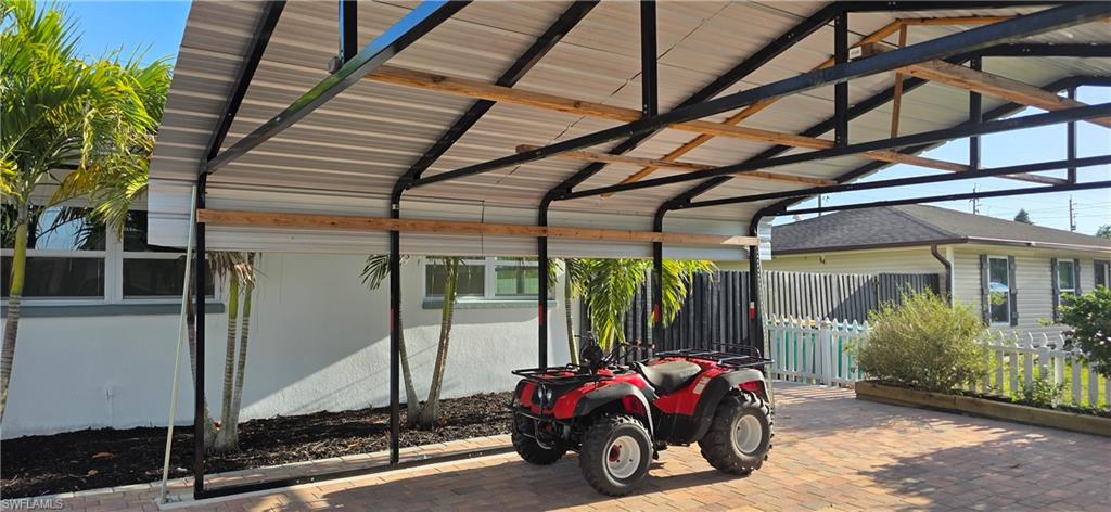 GOLDEN GATE CITY - Residential