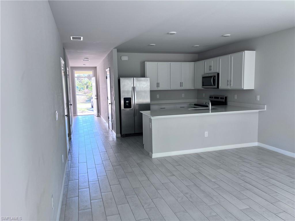 PORT LABELLE - Residential Lease