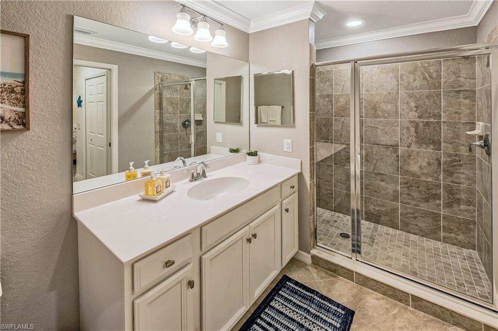 TREVI - Residential Lease