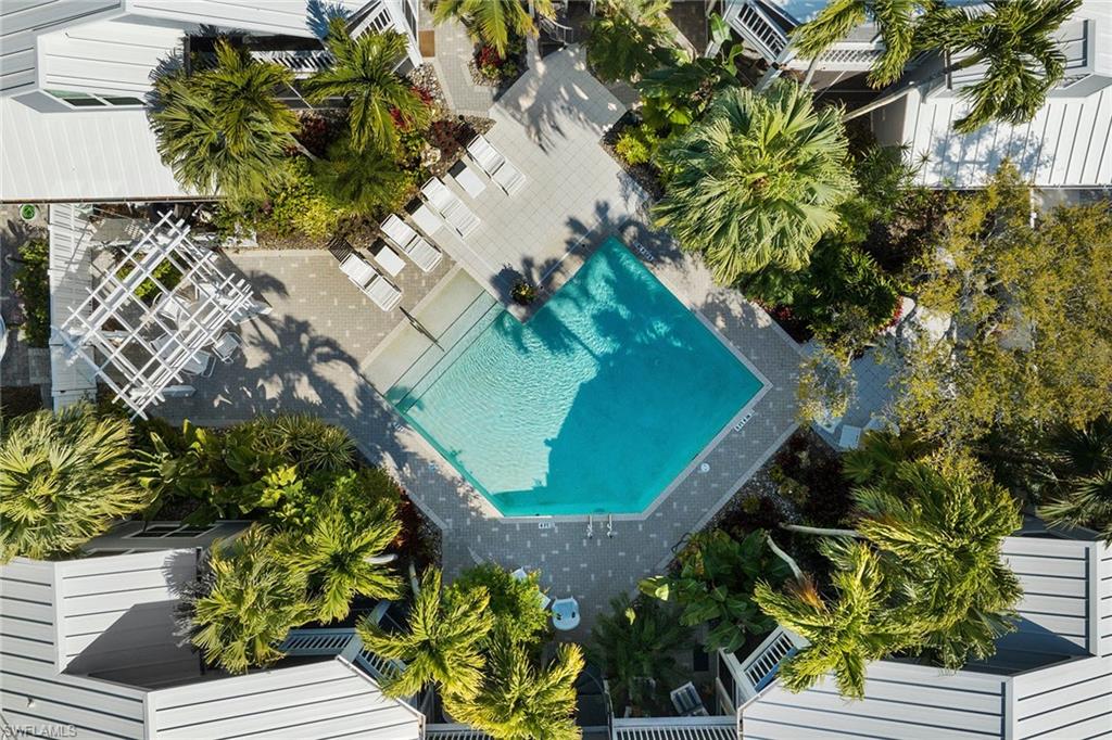 DRIFTWOOD OF OLDE NAPLES - Residential