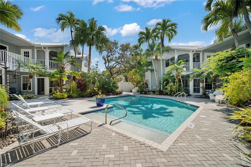 DRIFTWOOD OF OLDE NAPLES - Residential