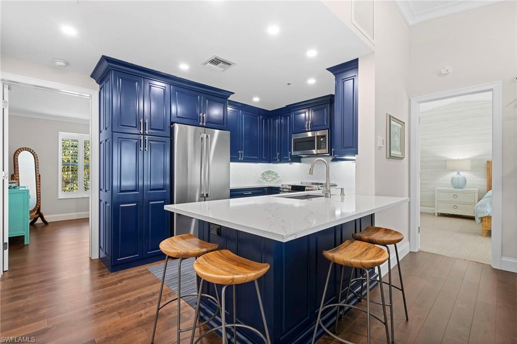 DRIFTWOOD OF OLDE NAPLES - Residential