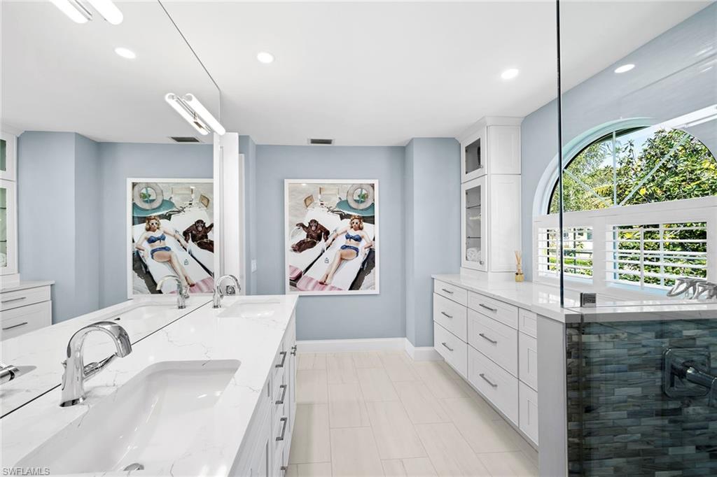 DRIFTWOOD OF OLDE NAPLES - Residential