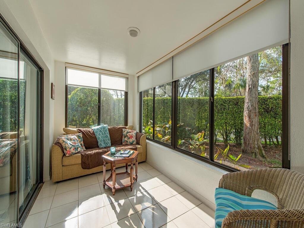 COURTSIDE COMMONS - Residential