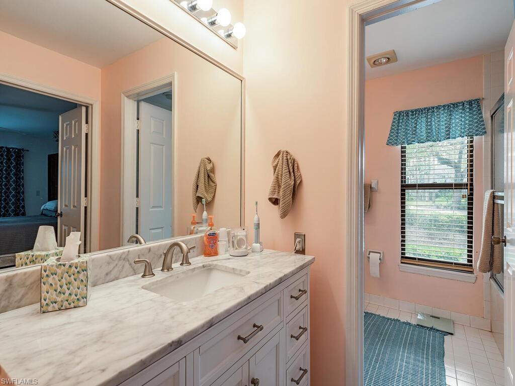 COURTSIDE COMMONS - Residential