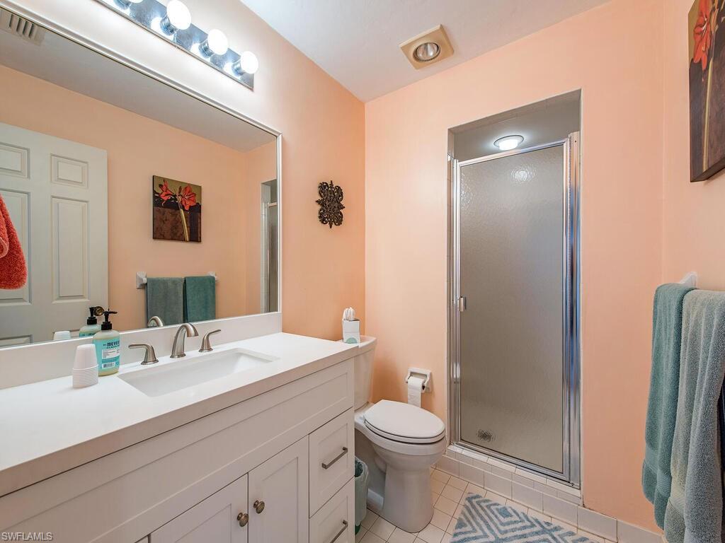 COURTSIDE COMMONS - Residential