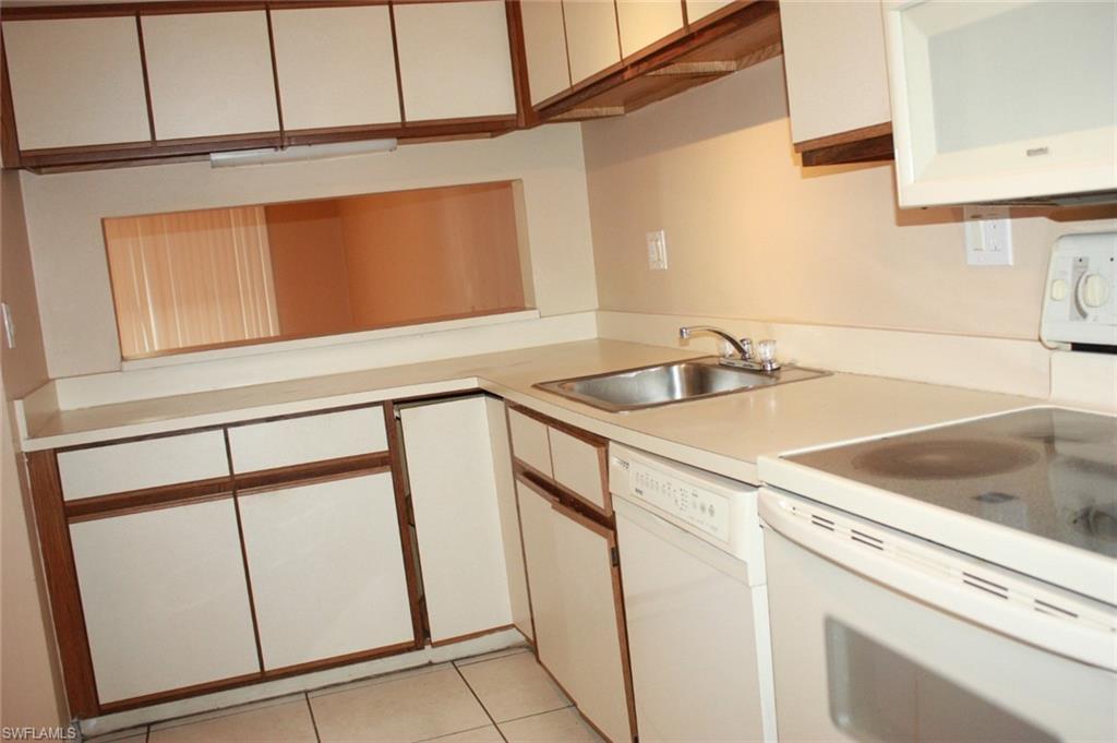 WOODGATE AT NAPLES - Residential