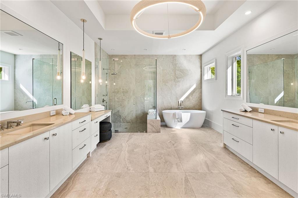 MOORINGS - Residential