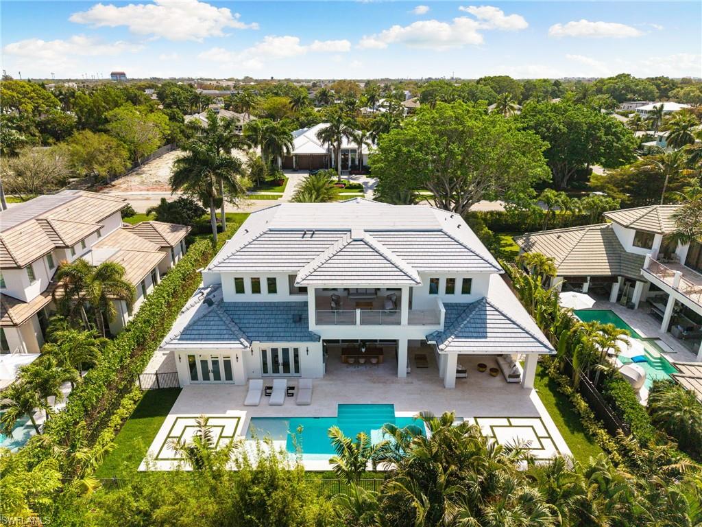 MOORINGS - Residential