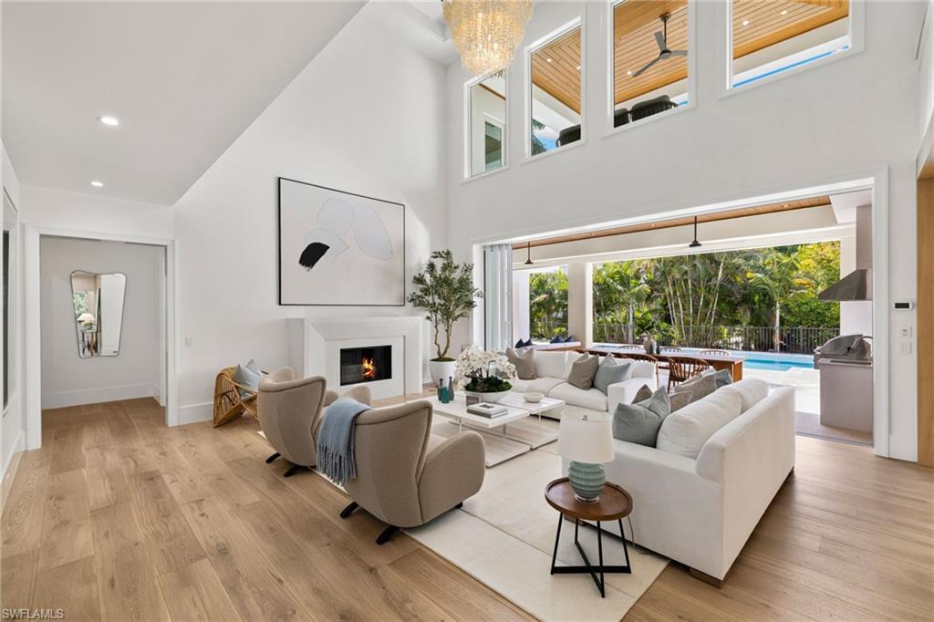 MOORINGS - Residential