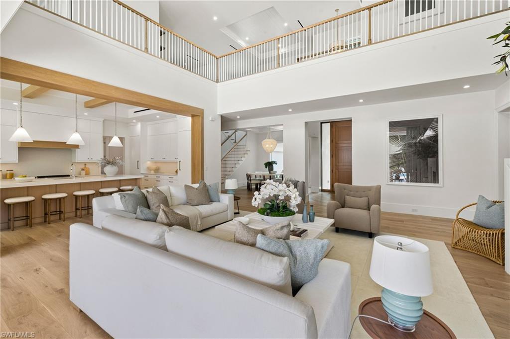 MOORINGS - Residential