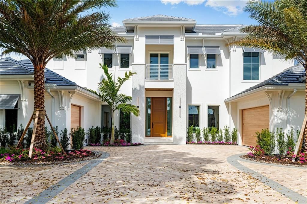 Photo of 1985 Crayton RD, NAPLES, FL 34102 (MLS # 225080696)