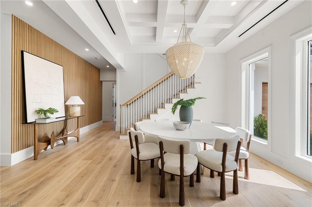 MOORINGS - Residential