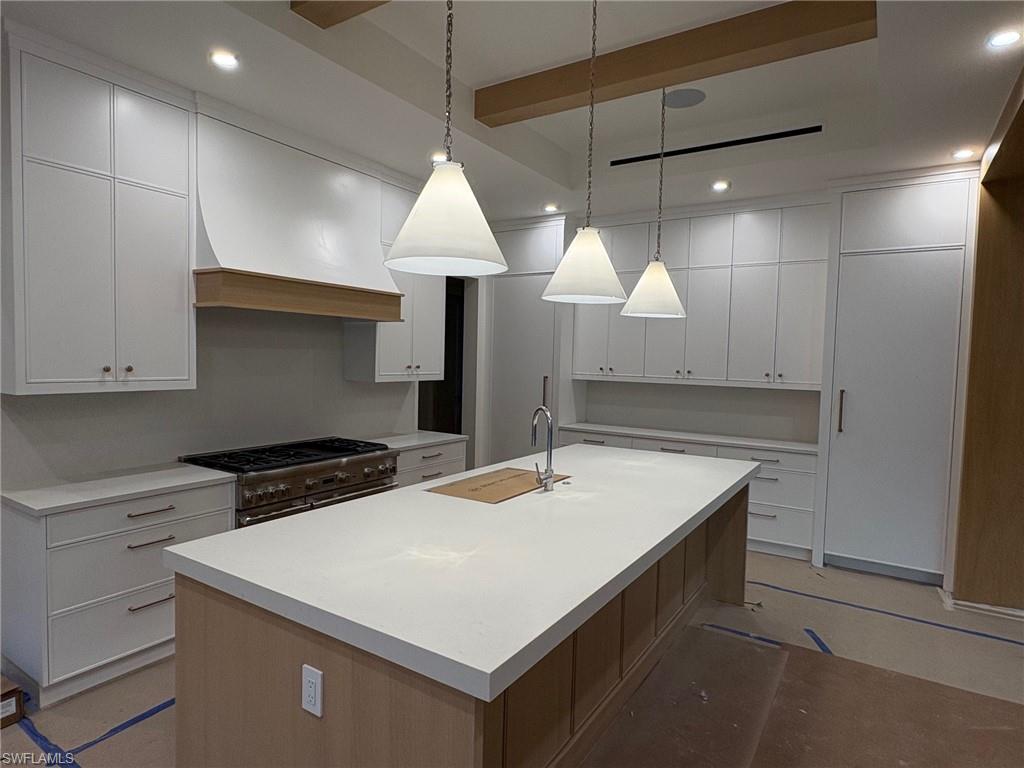 MOORINGS - Residential