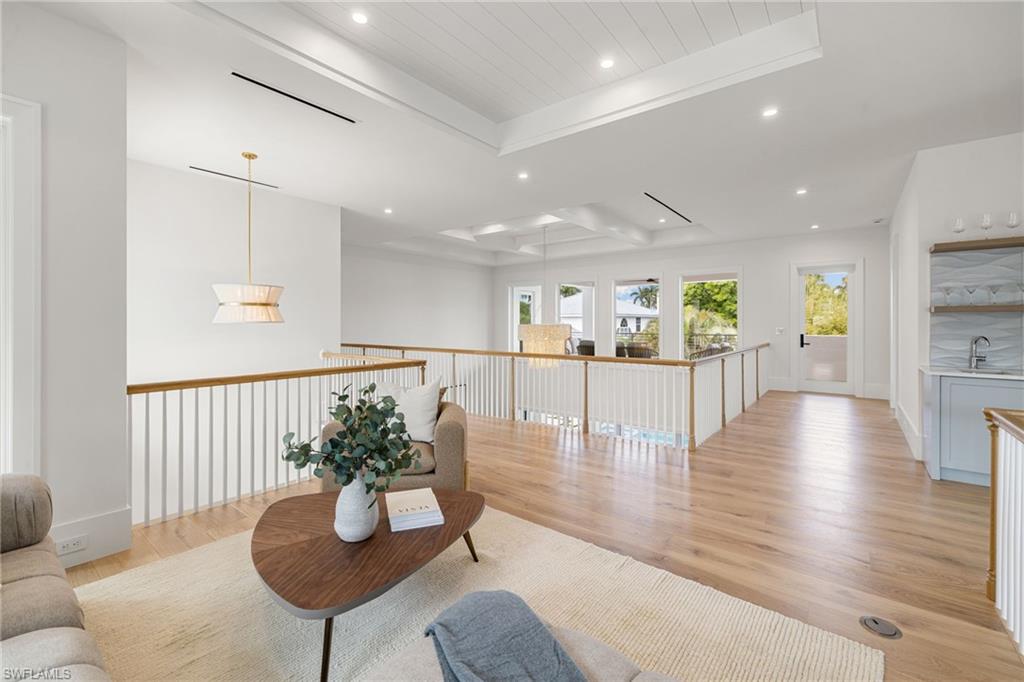 MOORINGS - Residential