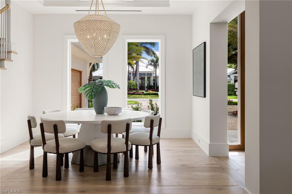 MOORINGS - Residential